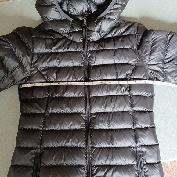 TNA Aritzia puff jacket black XS - Picture 5 of 5